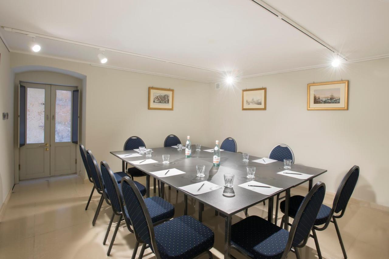 Palais Le Brun Hotel Valletta Bagian luar foto